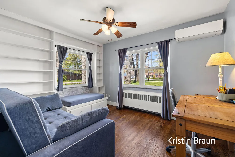 4078 Highgate Road Norton Shores City, MI 49441