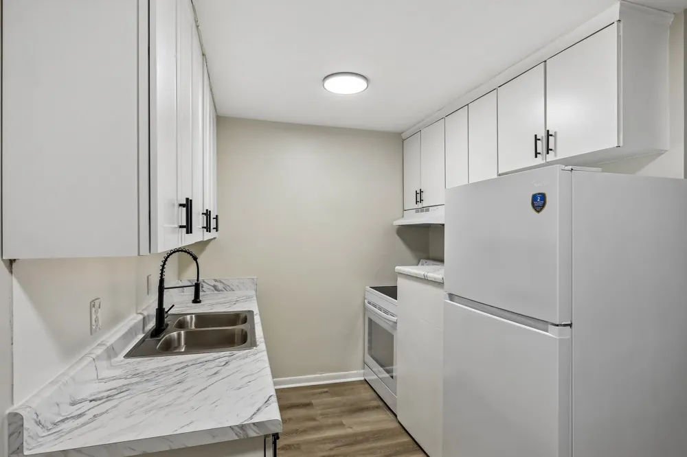 550 Harding Pl #F122 Nashville, TN 37211