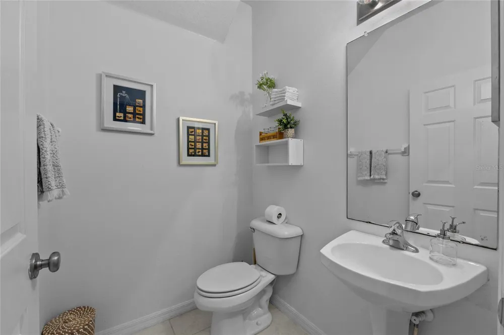 9410 GEORGIAN PARK LANE #105 Tampa, FL 33626
