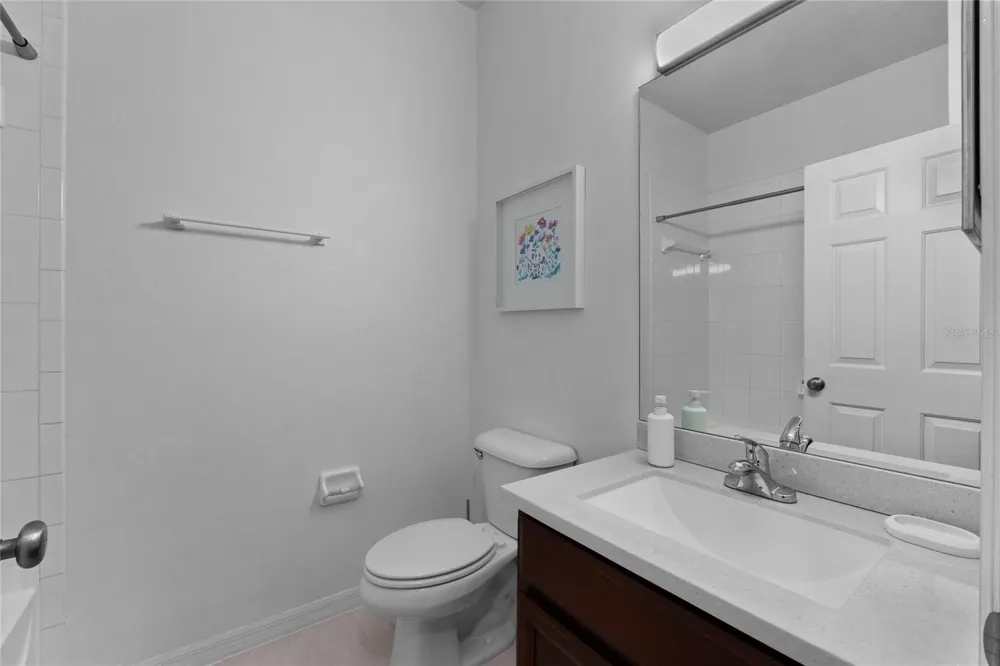 9410 GEORGIAN PARK LANE #105 Tampa, FL 33626