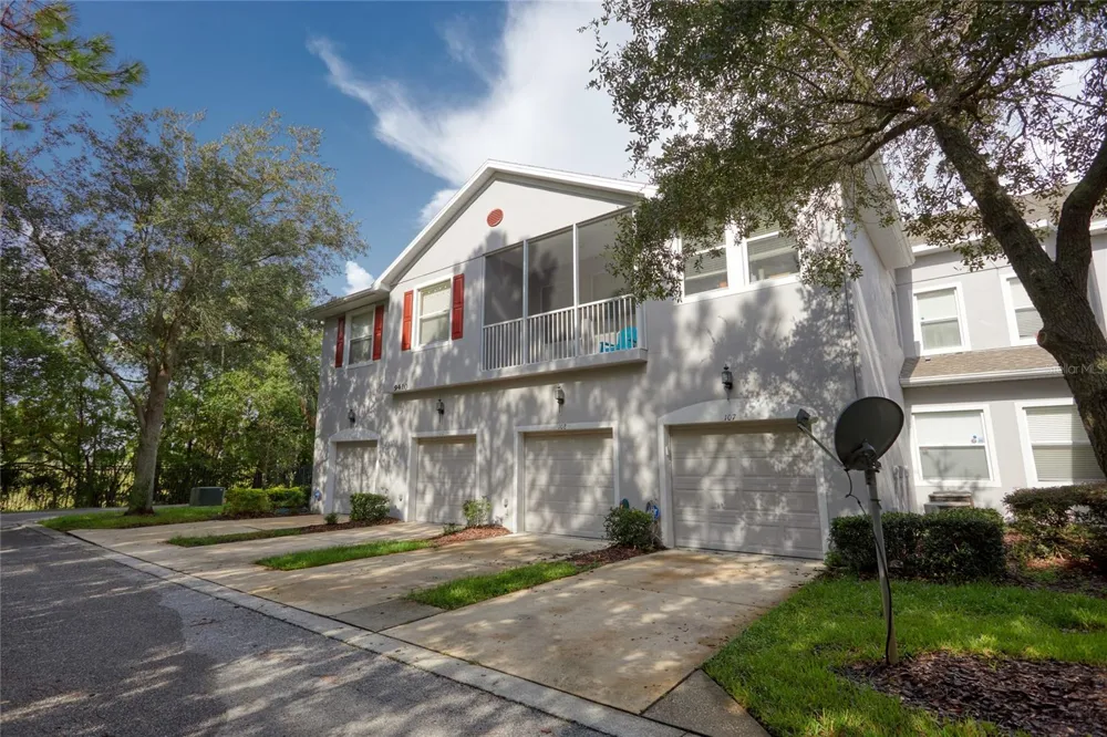 9410 GEORGIAN PARK LANE #105 Tampa, FL 33626