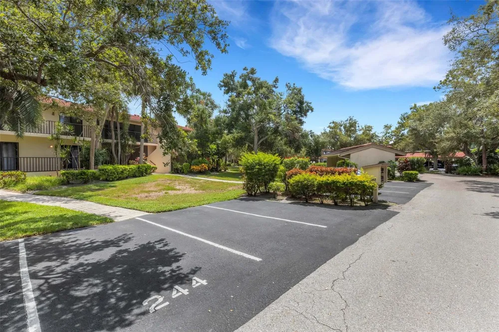6462 WILD OAK BAY BOULEVARD #244 Bradenton, FL 34210