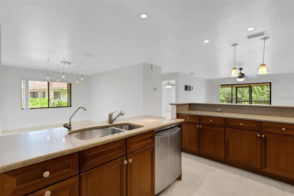 6462 WILD OAK BAY BOULEVARD #244 Bradenton, FL 34210