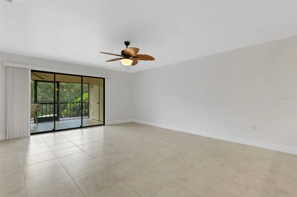 6462 WILD OAK BAY BOULEVARD #244 Bradenton, FL 34210