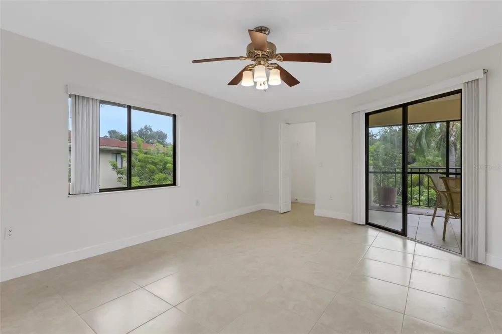 6462 WILD OAK BAY BOULEVARD #244 Bradenton, FL 34210