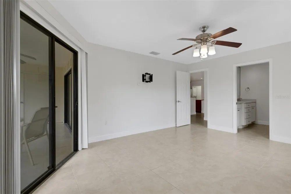 6462 WILD OAK BAY BOULEVARD #244 Bradenton, FL 34210