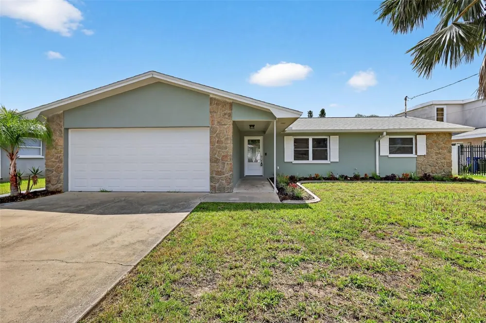 2175 EDYTHE DRIVE Dunedin, FL 34698