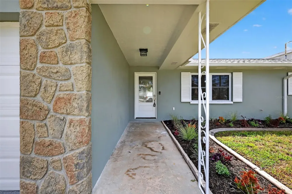 2175 EDYTHE DRIVE Dunedin, FL 34698