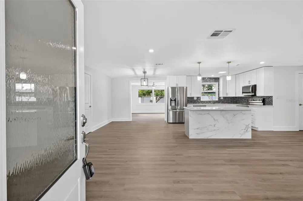 2175 EDYTHE DRIVE Dunedin, FL 34698