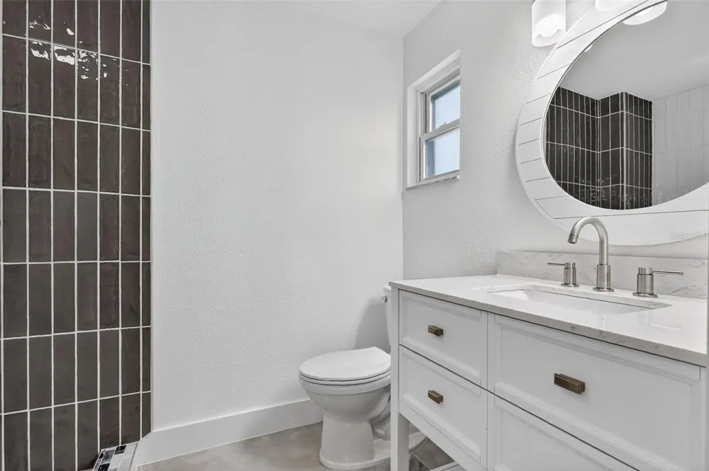 2175 EDYTHE DRIVE Dunedin, FL 34698