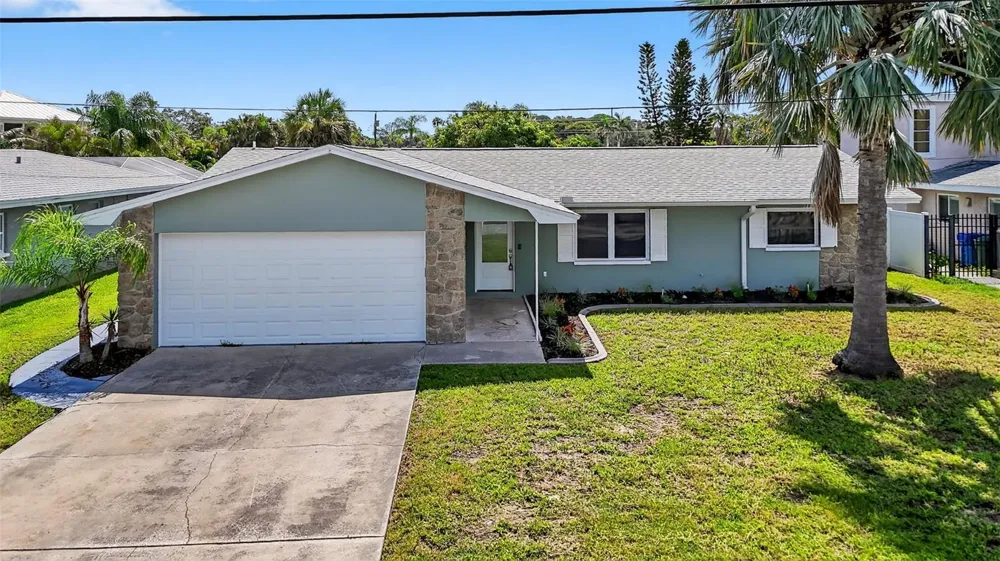 2175 EDYTHE DRIVE Dunedin, FL 34698
