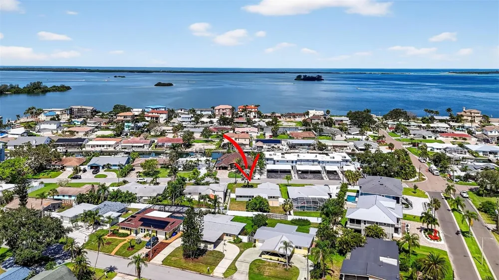 2175 EDYTHE DRIVE Dunedin, FL 34698
