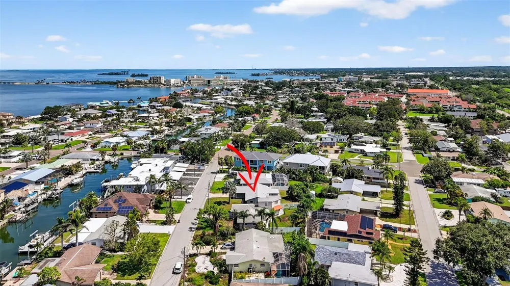 2175 EDYTHE DRIVE Dunedin, FL 34698
