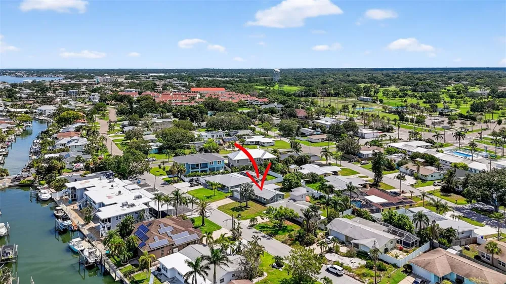2175 EDYTHE DRIVE Dunedin, FL 34698