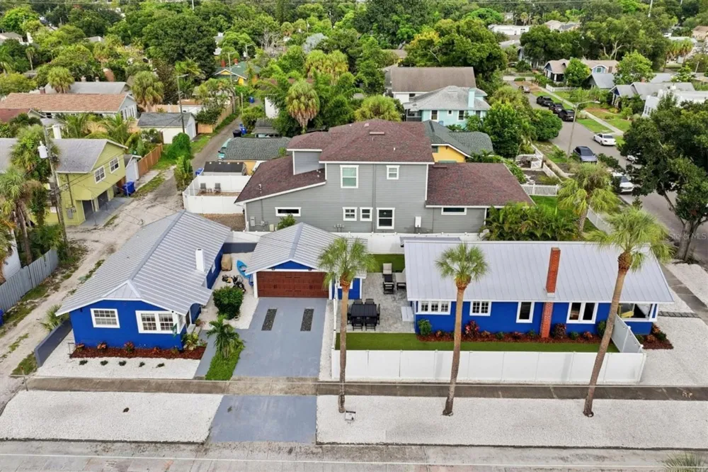 2363 4TH AVENUE St Petersburg, FL 33713