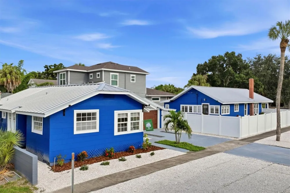 2363 4TH AVENUE St Petersburg, FL 33713