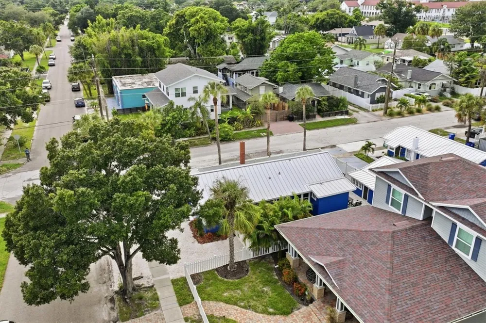 2363 4TH AVENUE St Petersburg, FL 33713