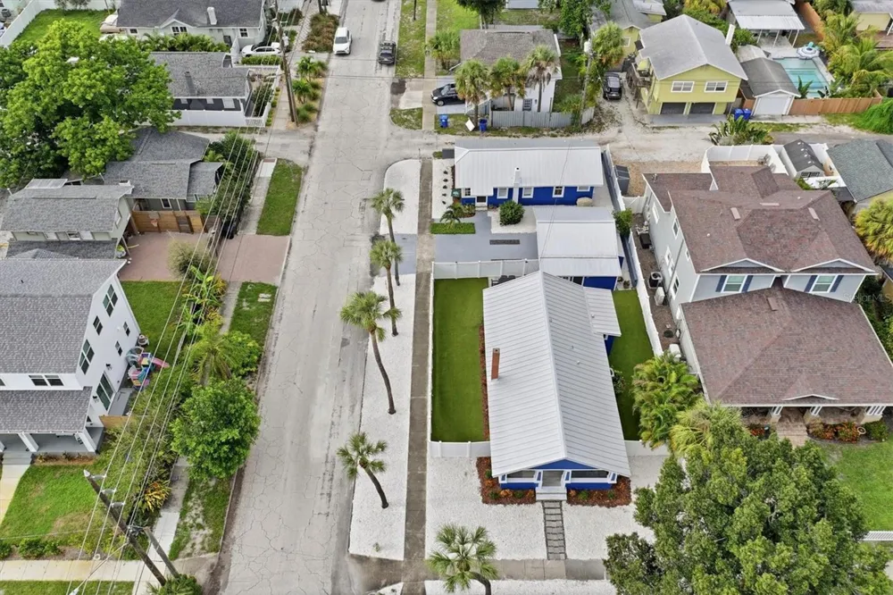 2363 4TH AVENUE St Petersburg, FL 33713