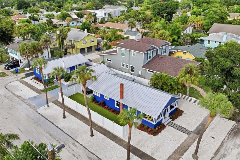 2363 4TH AVENUE St Petersburg, FL 33713