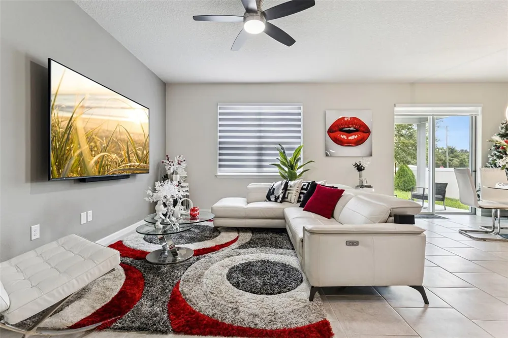 260 WHIRLAWAY DR Davenport, FL 33837