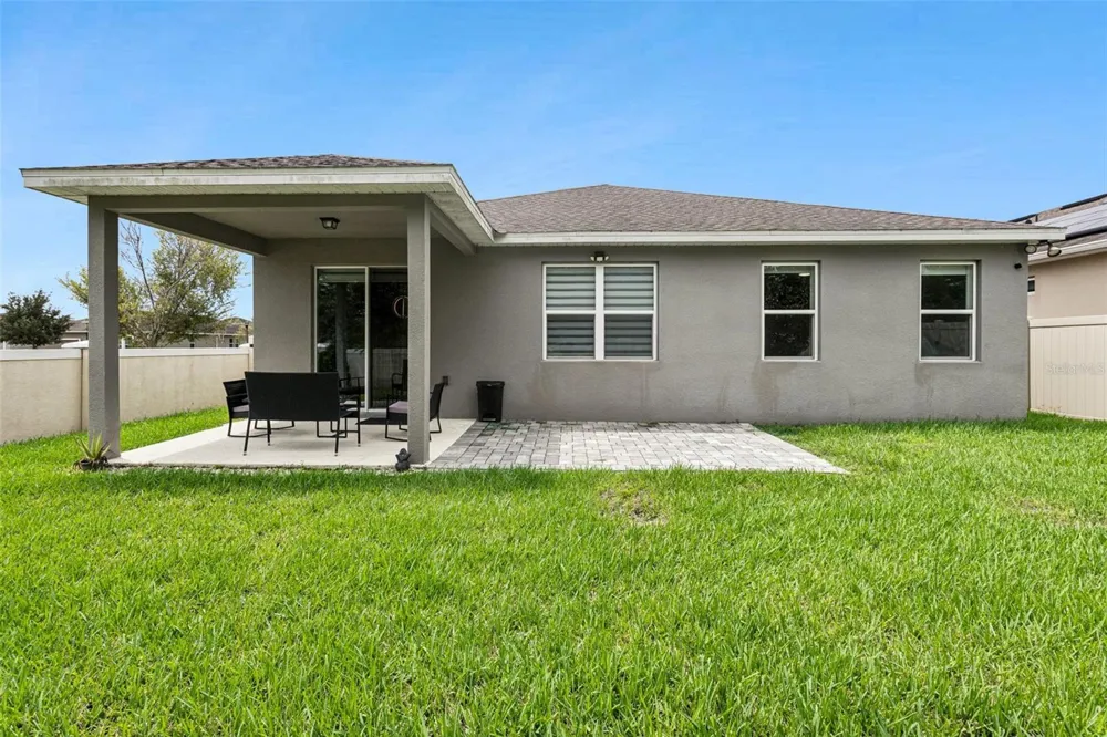 260 WHIRLAWAY DR Davenport, FL 33837