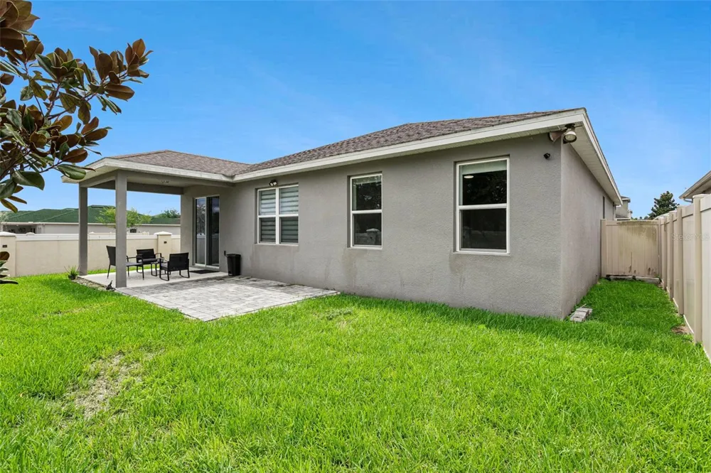 260 WHIRLAWAY DR Davenport, FL 33837