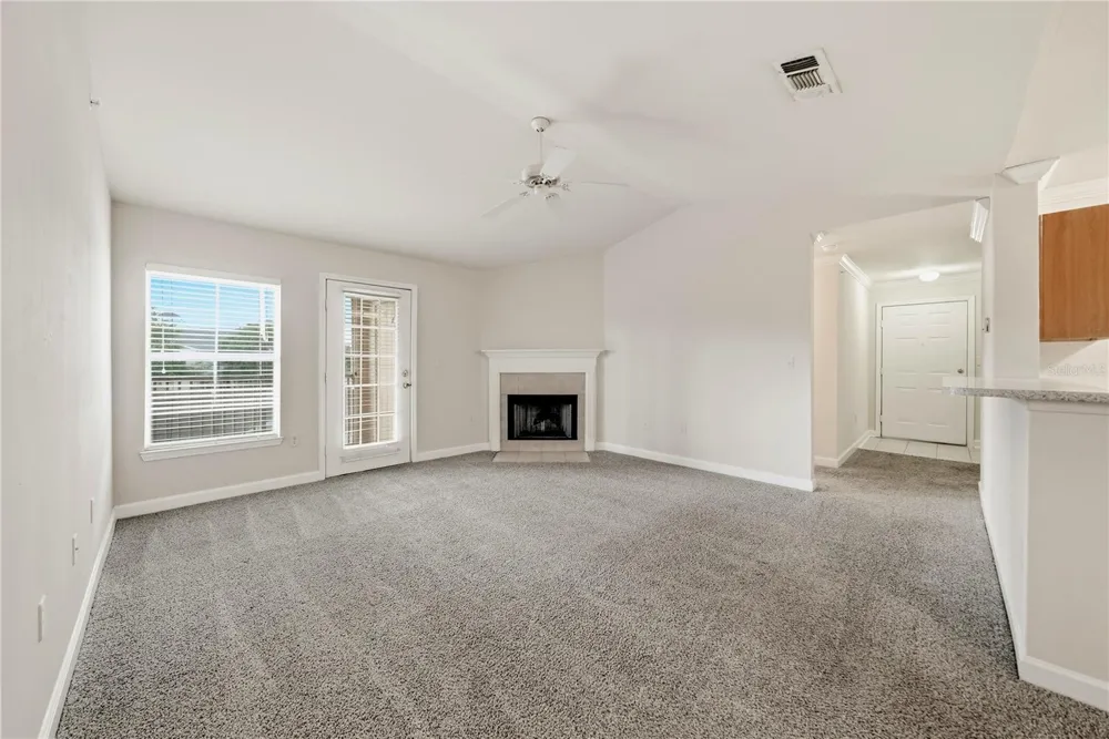 18471 BRIDLE CLUB DRIVE Tampa, FL 33647