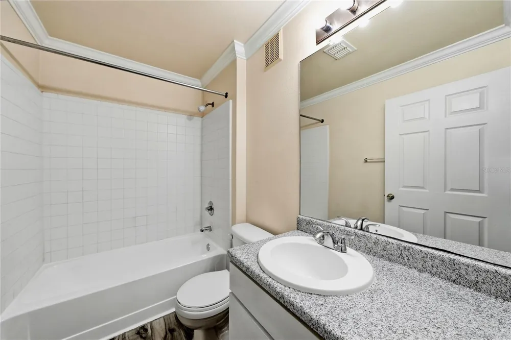 18471 BRIDLE CLUB DRIVE Tampa, FL 33647