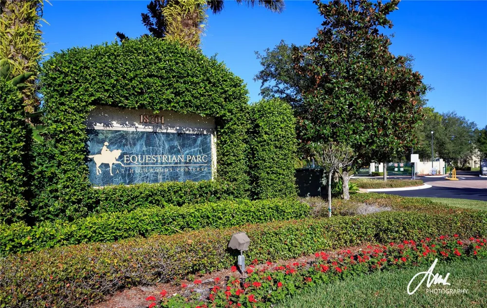 18471 BRIDLE CLUB DRIVE Tampa, FL 33647