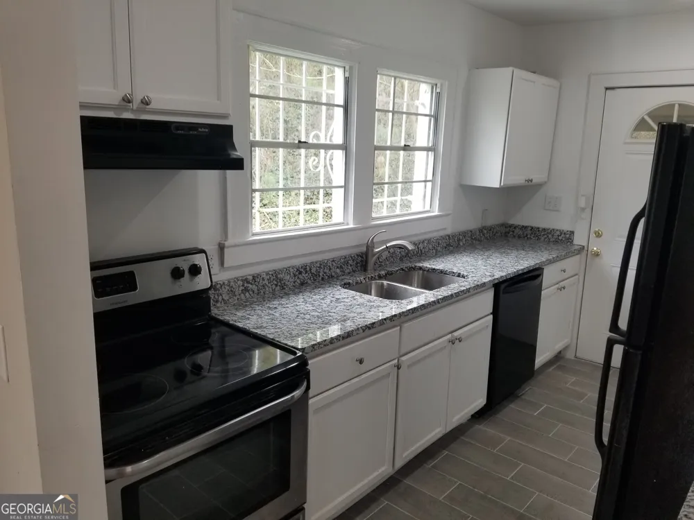 2429 Macon DR SW Atlanta, GA 30315
