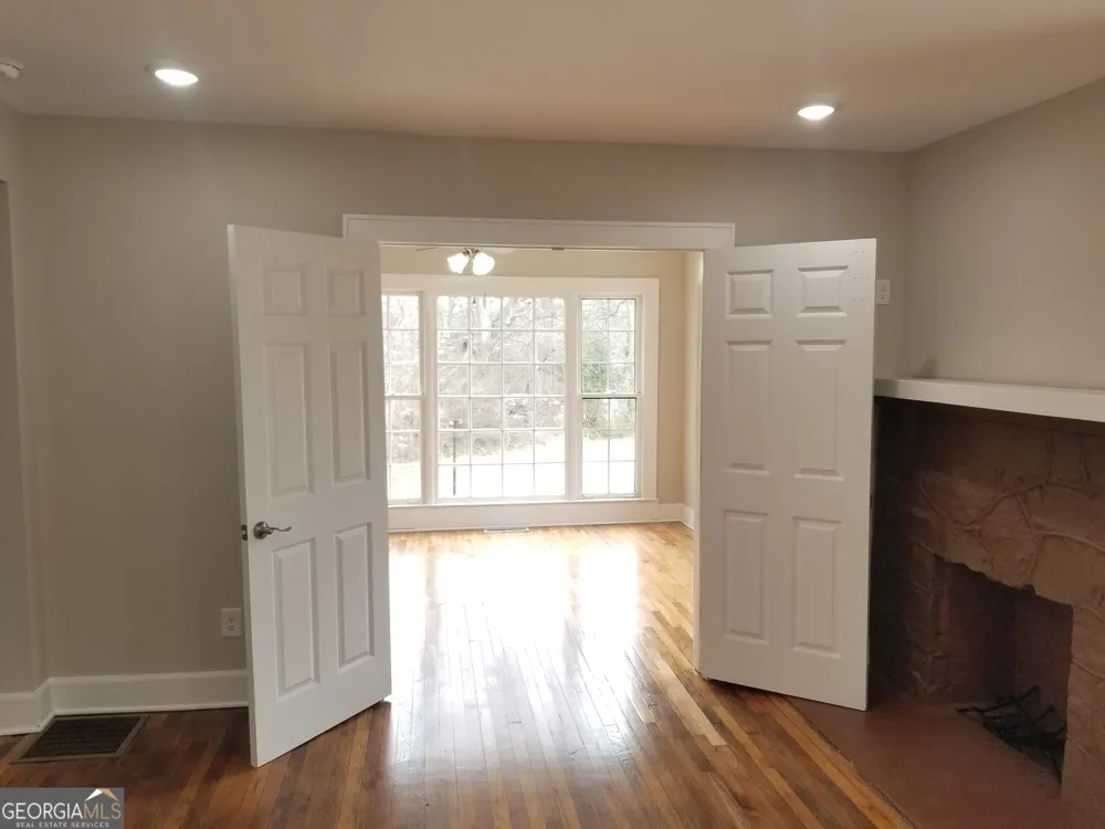 2429 Macon DR SW Atlanta, GA 30315