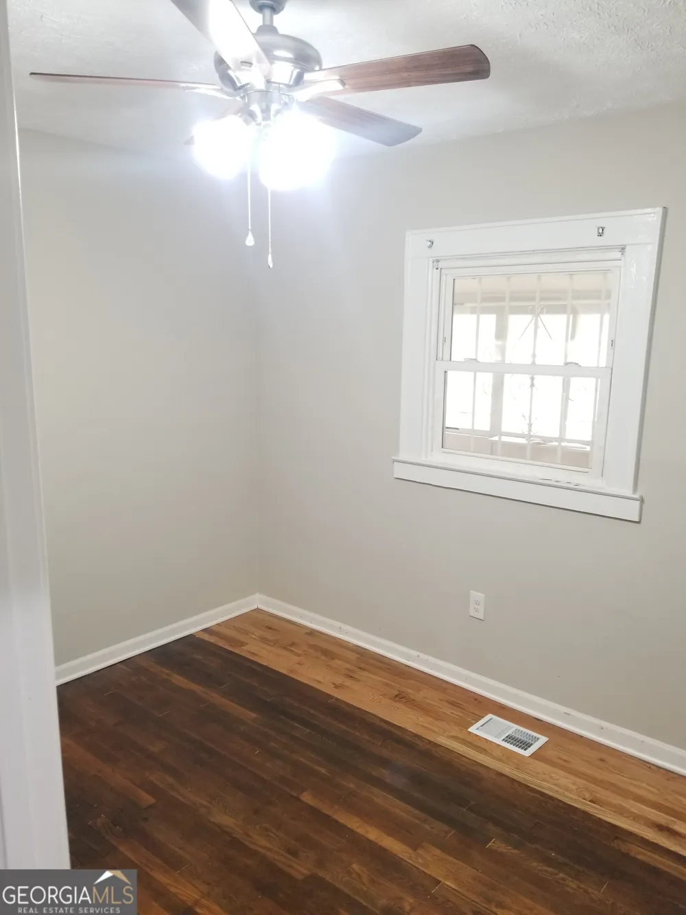 2429 Macon DR SW Atlanta, GA 30315