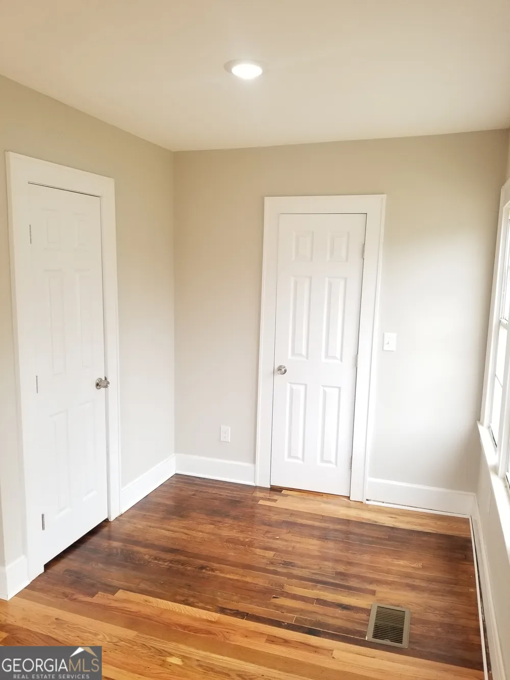 2429 Macon DR SW Atlanta, GA 30315