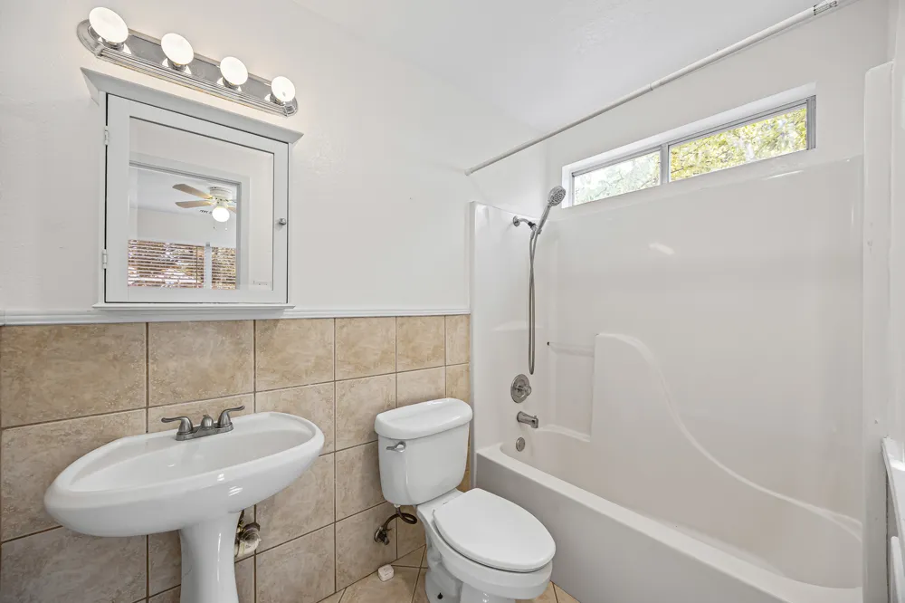 300 Blackson Avenue Austin, TX 78752