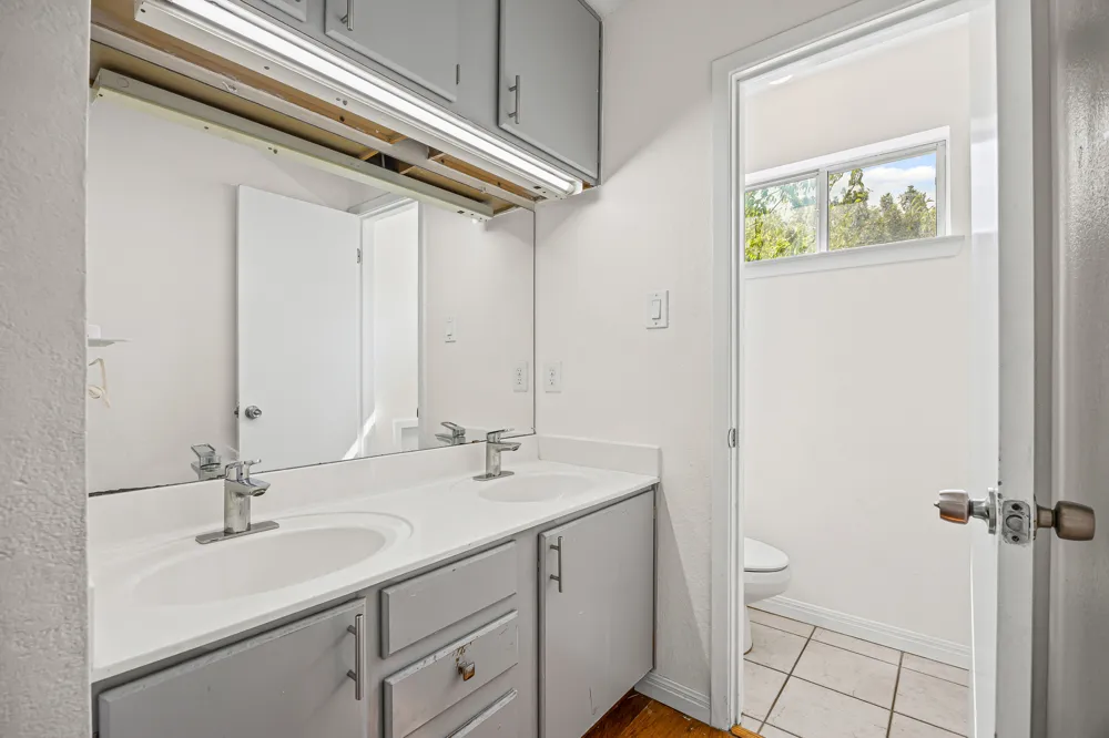 300 Blackson Avenue Austin, TX 78752