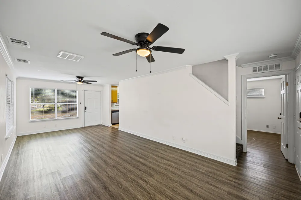 300 Blackson Avenue Austin, TX 78752
