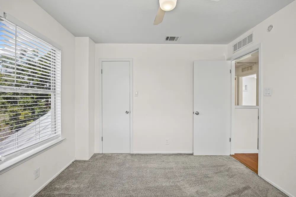 300 Blackson Avenue Austin, TX 78752