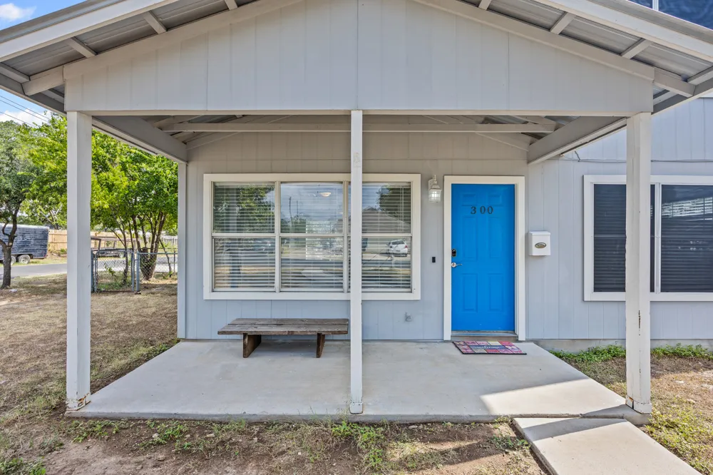 300 Blackson Avenue Austin, TX 78752