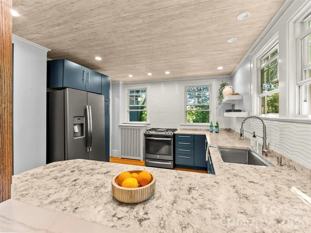 1 Kenilworth Road Asheville, NC 28803
