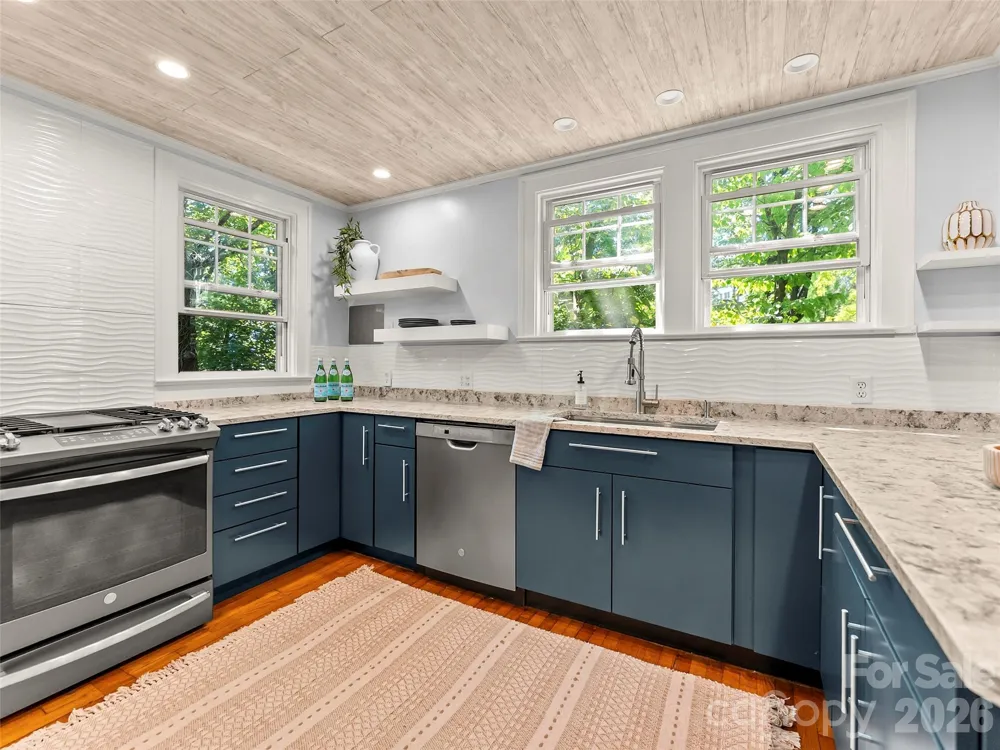 1 Kenilworth Road Asheville, NC 28803