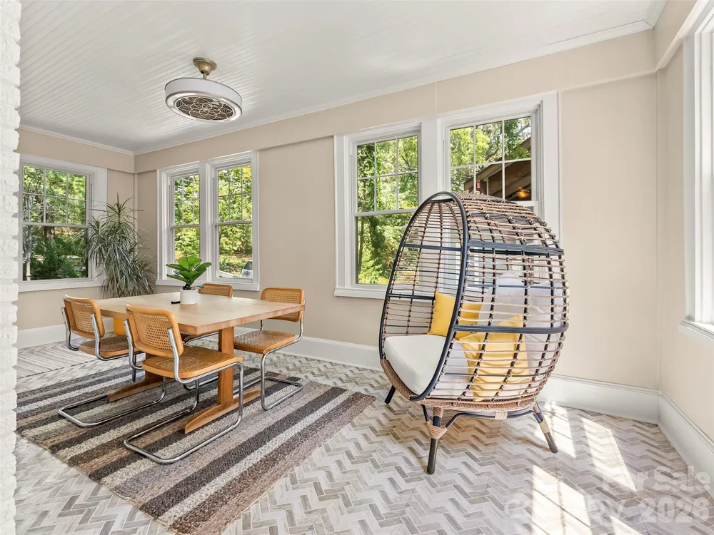 1 Kenilworth Road Asheville, NC 28803