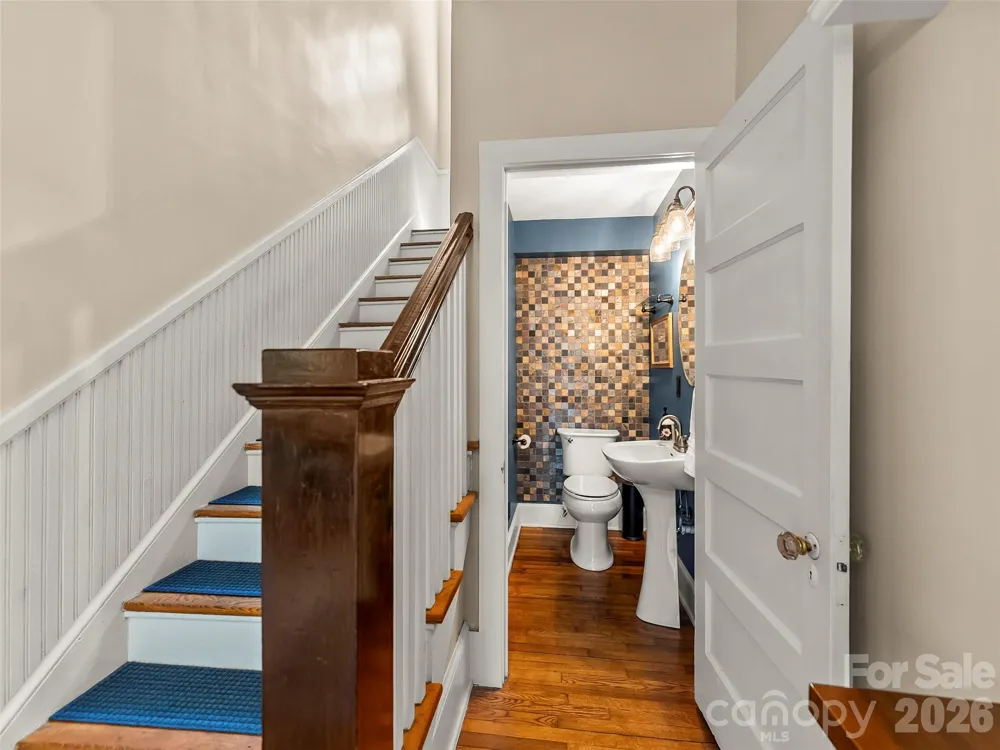 1 Kenilworth Road Asheville, NC 28803