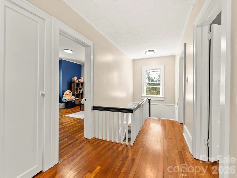 1 Kenilworth Road Asheville, NC 28803