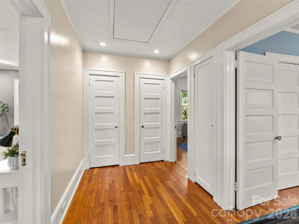 1 Kenilworth Road Asheville, NC 28803