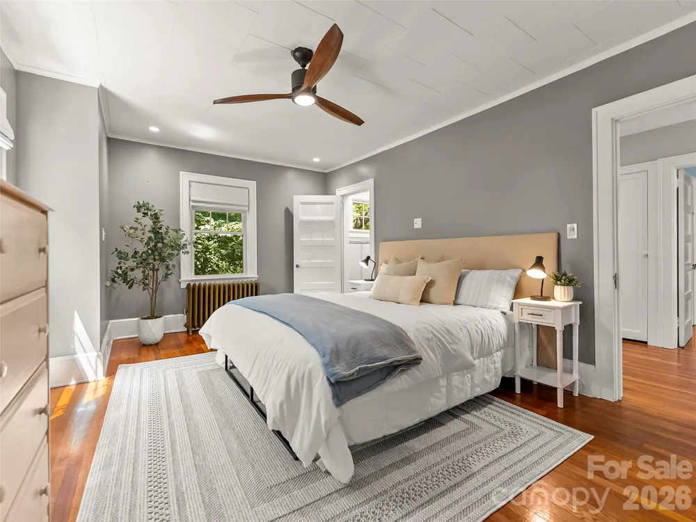 1 Kenilworth Road Asheville, NC 28803