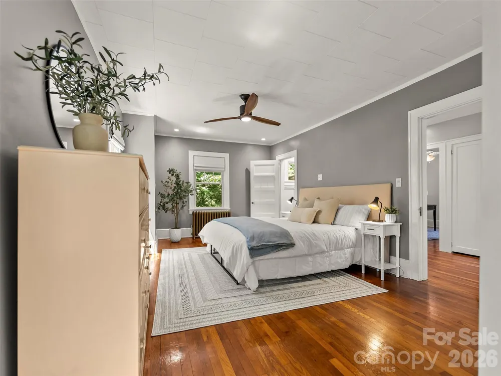 1 Kenilworth Road Asheville, NC 28803