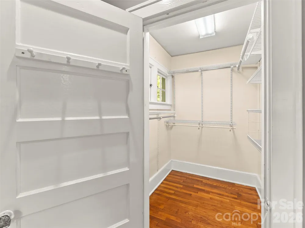 1 Kenilworth Road Asheville, NC 28803