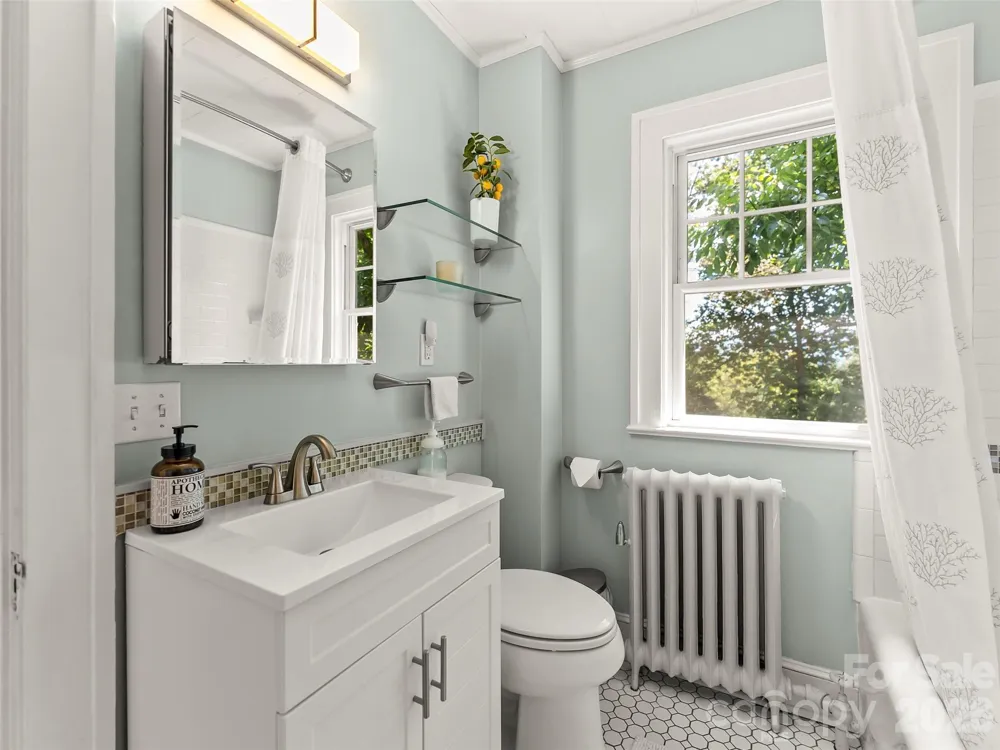 1 Kenilworth Road Asheville, NC 28803