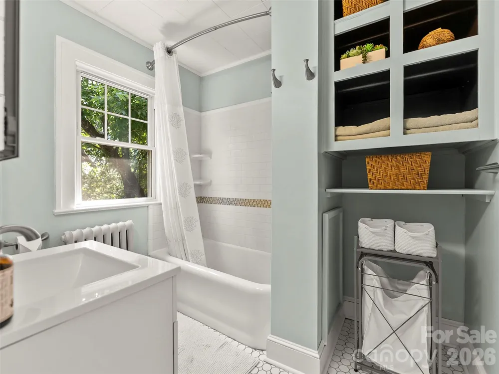 1 Kenilworth Road Asheville, NC 28803