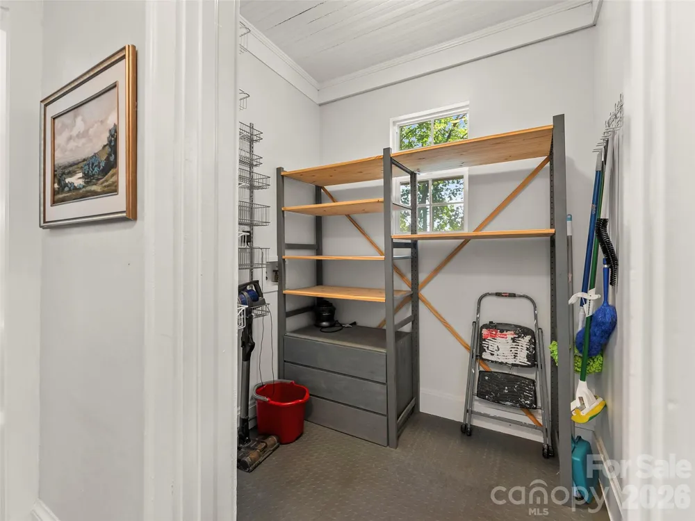 1 Kenilworth Road Asheville, NC 28803